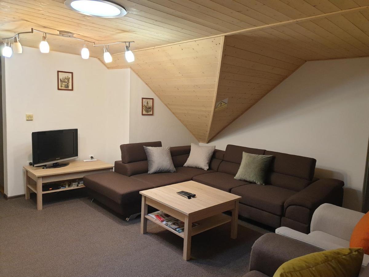 Benatky U Litomysle Homestay